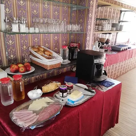 Di Bernardo Guest house *